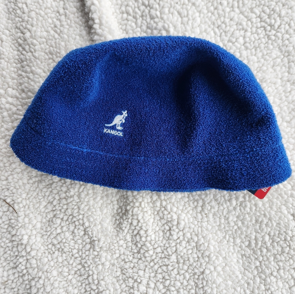 Kangol NEW Bermuda bin size medium hat blue gender neutral